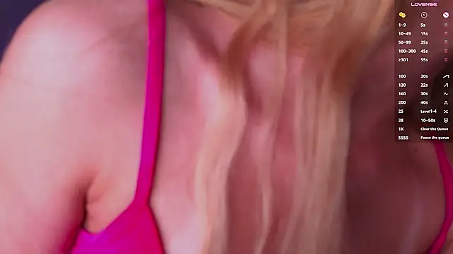 AliviaWithLove - Lower my shorts and slap my ass x5 <3