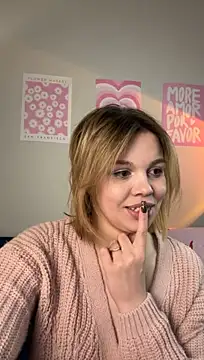 TalyaMeow - take off panties + fingers on clitoris