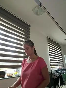 Jennifer11772 - Make me squirt + new vid for you