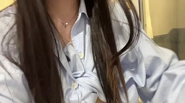 EffieCupples - Will take this top off 🤭💕