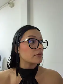 Lola_sweeet18 - put 2 finge rinside pussy