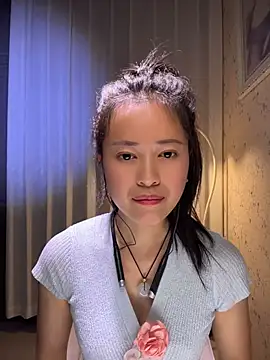 Lingling8888 - 众筹给玲玲买小粉