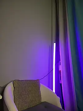 LaraHollywood - 👨Spank Me Daddy x10 times👨