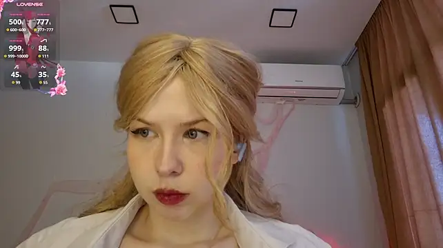 LynetHakes - Spank my breasts honey х10