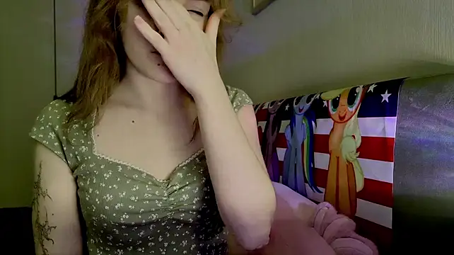 Shycami - Sensitive touch my boobie