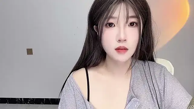 Lucy_8858 - 换衣服~