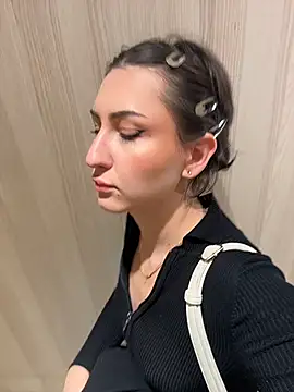 KatyVibes - more boobies show <3