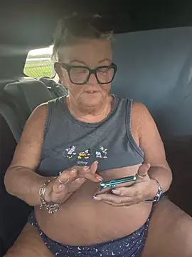 Bridget-valentine - Tits out 5mins