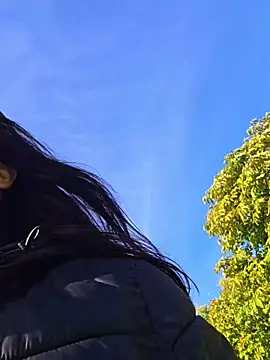 Risky_woman - IN PARK .FRONT STRANGER.SQUIRT WIN SNAPC