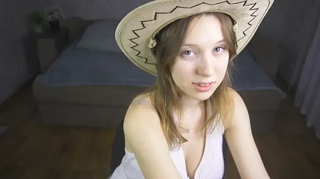 GilmaMarino - lower my skirt and sexy belly dance