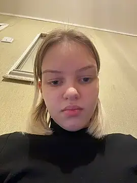 AshleyMur - play with nipple piercings