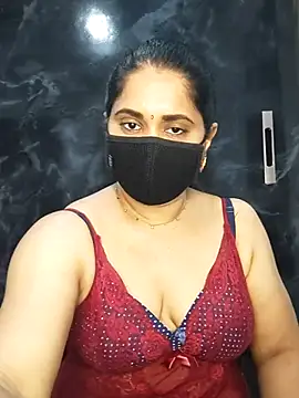 Doly_thebubbly - Boobs oil massage in public..