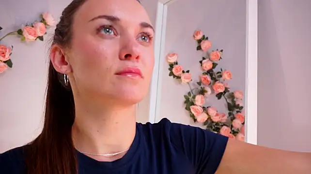 YayMaya - naked oil show