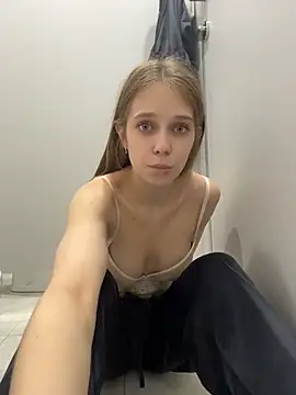 CutieShy - knee-length PANTS+FINGER PUSSY ON WC MAN