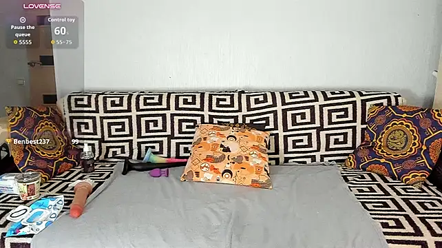 Amalia_Mio - toy in pussy