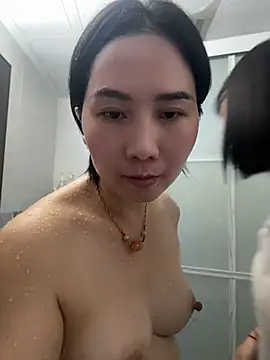 Su456711 - 特写女儿bb加开票妈妈帮女自慰