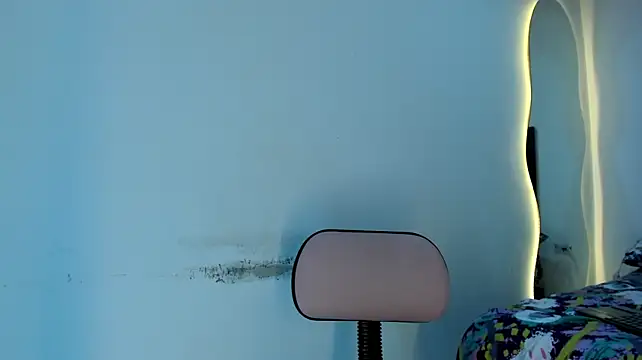 BustyGlow - Oil on my boobs+Tie up my breasts