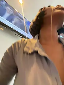 ___Nessa - Cum hard,squirt on body public
