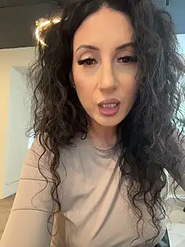 BeckyShineX - 👗 One More Layer Off?