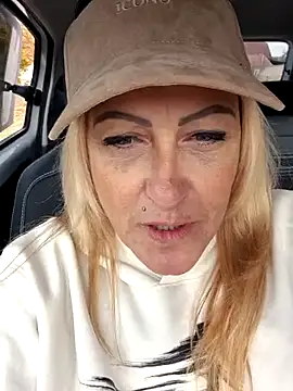 Isabellaa04 - Sex video send you