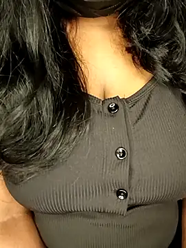 Mallu_karthika - Oil my boobies
