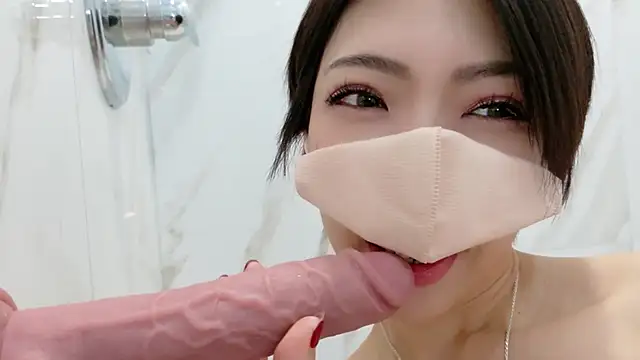 Naomi_00122 - 旅先で声我慢⚡️有料はキッチンや浴室でえっち❤️オホ声連続イキ＆大量潮吹き🐳