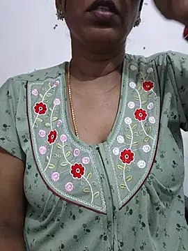 Tamil_Meera12