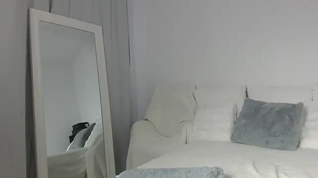 Layla23a - Let me ride you like a naughty girl