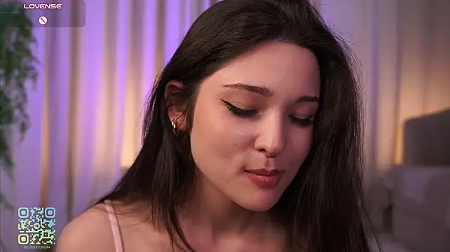 NoraQue - suck my sweety finger