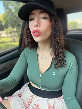 Roxyrougee - Risky Full Naked Play pussy 🥵🔥/ L.T 🎁