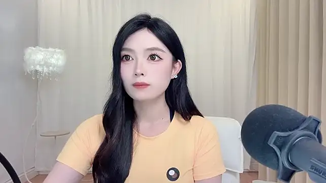 LiLy0608 - 零基础学舞蹈中（ダンス練習中だよ）