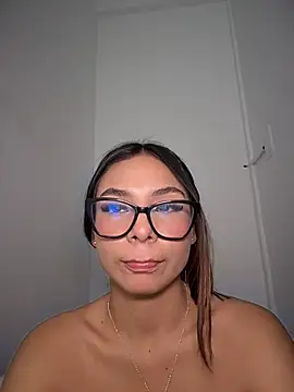 Amira_cute2 - FULL NAKED RIDE DILDO COWGIRL REVERSE