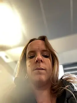 SexyMilf_1987 - Pussy Fingern am bhf