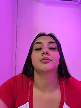 Amaliadaltonn - completely naked, covered in oil 🔥💦