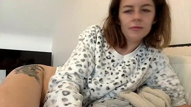 Petite-Esme - ride dildo