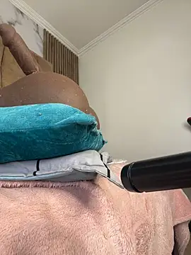 Emily_Trujillo - Show shaved pussy ✨🤩