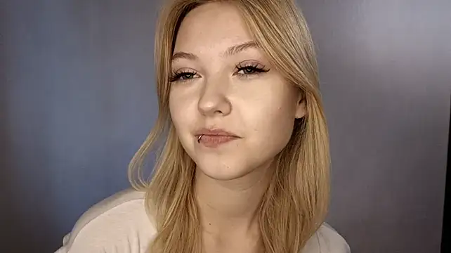 ChantellStremmel - massage my tits soo gently