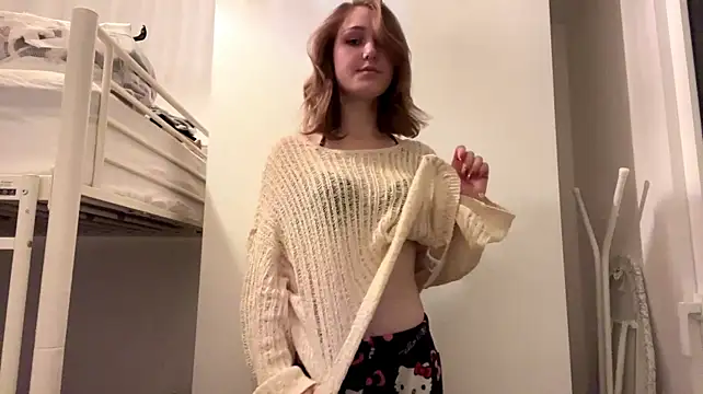 Sereneglowz - Panty tease 👀💕