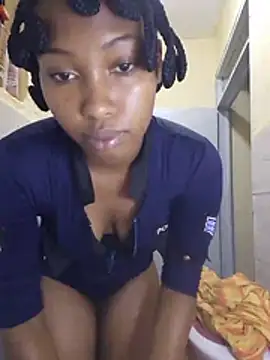 Nasty_boo_boo - spoil the queen