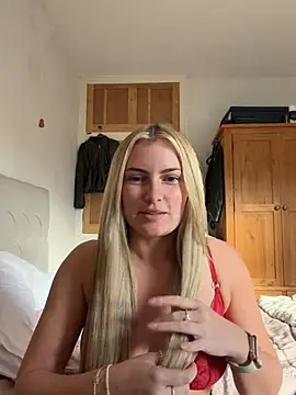 Megoliviasweet_ - sexy striptease 👅