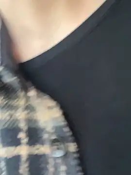 RussianGirls_ - TAKE OFF TOP + TEASE BOOBS