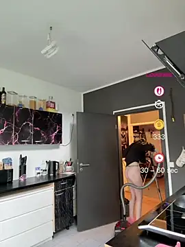 Adrixnx22 - Anal Plug+ König bekommt 20 min Viedeo😈