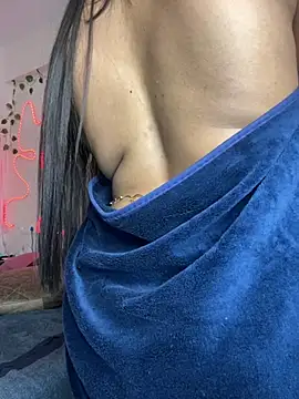 Berry_blossom - Pussy cum💦 and lick👅3 mint control ⚡️