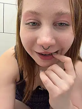 SlavicCandy - SUCK DILDO IN KFC W SALVIA