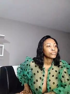 Sexybodyart - 🍑 PUSSY LOVES 🍆