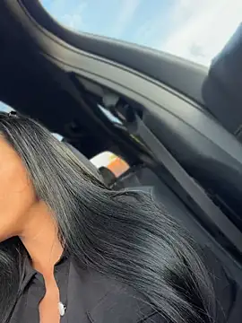 SinwithJessy - Tease me on my way to the tanning bed 🥵