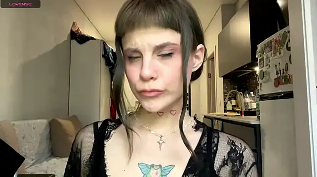 Lili_pup - Flash titts