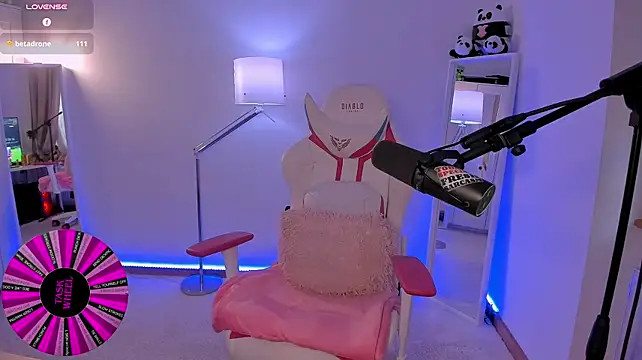 Melanielipps - Spoil me in exchange for worshipping me