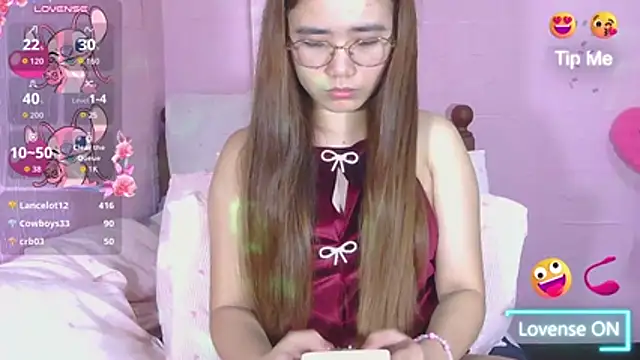 HornyAsian4uxx - 1FINGER PUSSY+OIL BOOBS