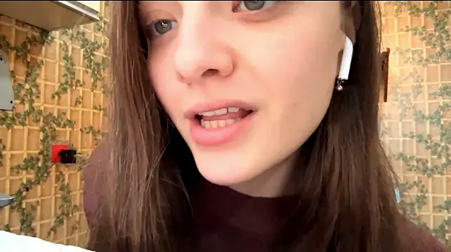 LonaPorche - Show colot of my panties!